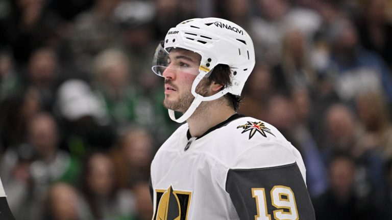 Rangers re-sign former first-round pick