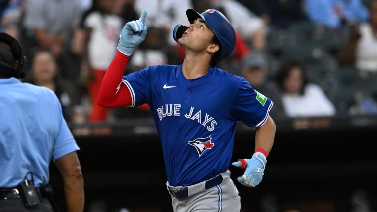 Blue Jays’ lineup shuffles continue to pay dividends in thumping of White Sox