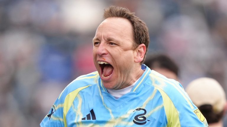 Joey Chestnut once again king of Nathan’s Hot Dog Eating Contest