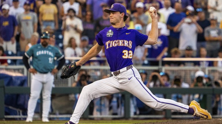 Mariners move quickly to sign first-round pick