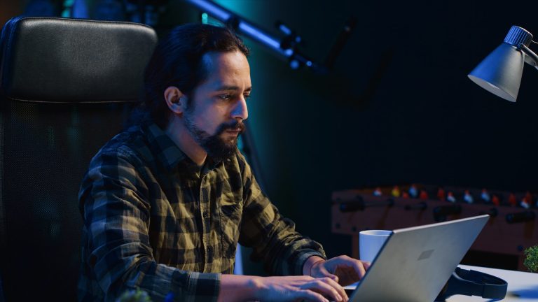 How to Turn a MacBook into a Gaming PC