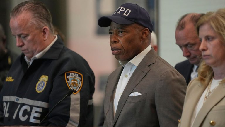 NYC mayor: Gunman who killed four was targeting NFL headquarters