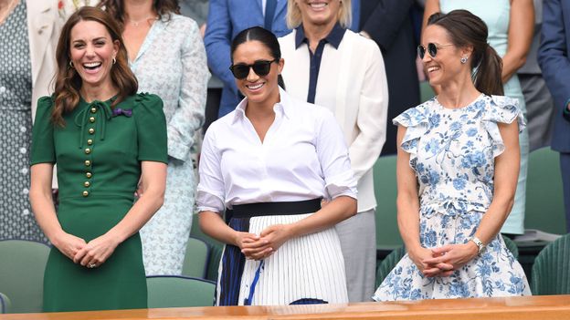 The unspoken spectator rules and dress codes of the tennis tournament