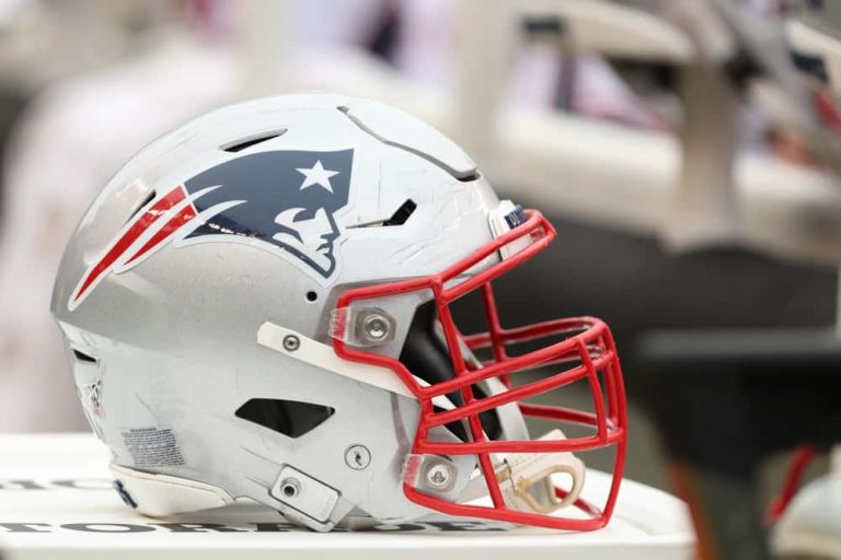 Patriots Sign Former Rams Defender