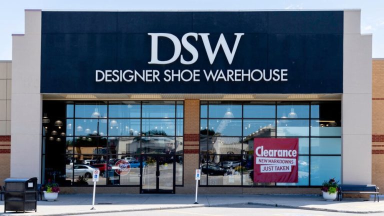 After being sued by WMG for music usage in TikTok posts, DSW files lawsuit against UMG, Sony and BMG seeking court protection from copyright infringement claims