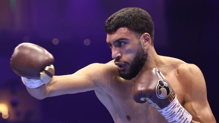 Hamzah Sheeraz hammers Edgar Berlanga to advance his case for a shot at Canelo Alvarez | Boxing News