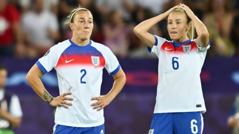 France Women 2 – 1 England Women