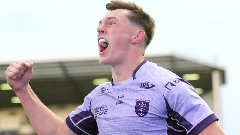 Super League: Hull KR extend lead with win over Catalans Dragons after Hull FC stun Wigan Warriors on dramatic Saturday | Rugby League News