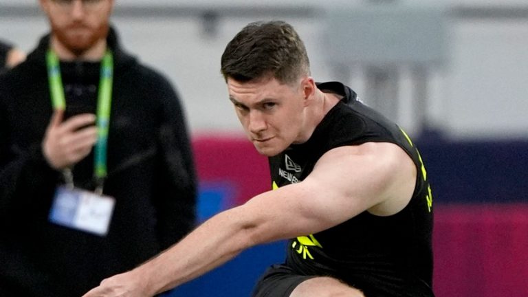 Green Bay Packers sign Irish kicker Mark McNamee following NFL International Player Pathway programme | NFL News