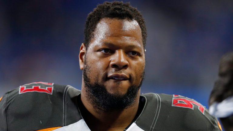 Defensive tackle Ndamukong Suh announces retirement from NFL