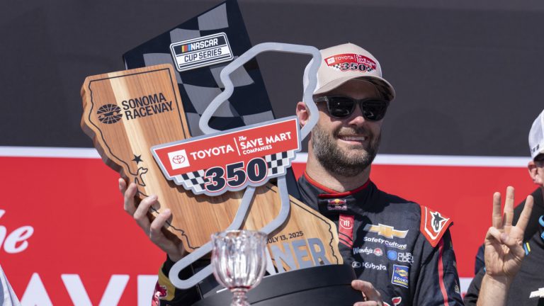 Van Gisbergen dominates Sonoma, takes third win of 2025