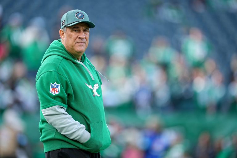 Vic Fangio Urges 1 Eagles Defender To Prove Himself This Season