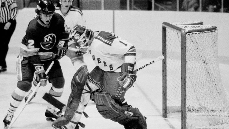 Wayne Thomas, former Leafs, Canadiens goalie dies at 77
