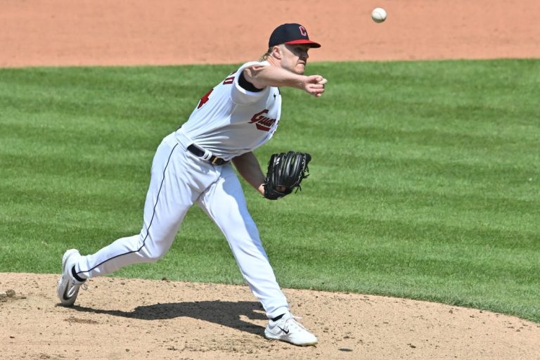 White Sox release former All-Star Noah Syndergaard