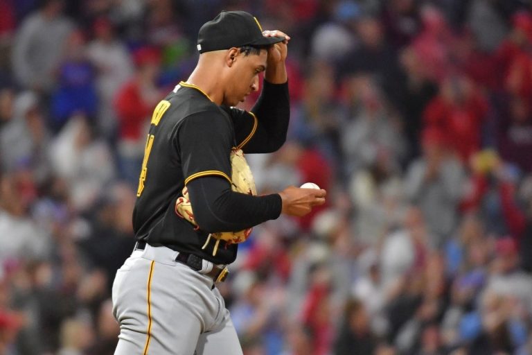 Pirates promote RHP Cam Sanders, demote RHP Johan Oviedo