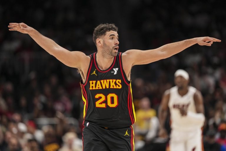 Report: Celtics swap Georges Niang to Jazz; sign Chris Boucher