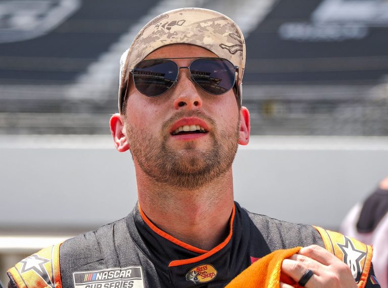 Chase Briscoe drops hilarious reaction on his Iowa Speedway analogy involving Team Penske’s Austin Cindric