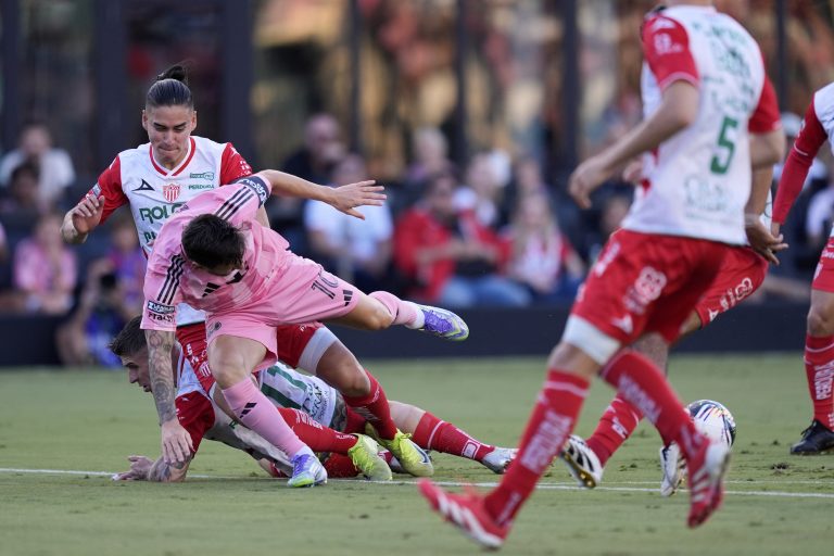 Messi has a ‘minor’ muscle injury, return is unknown