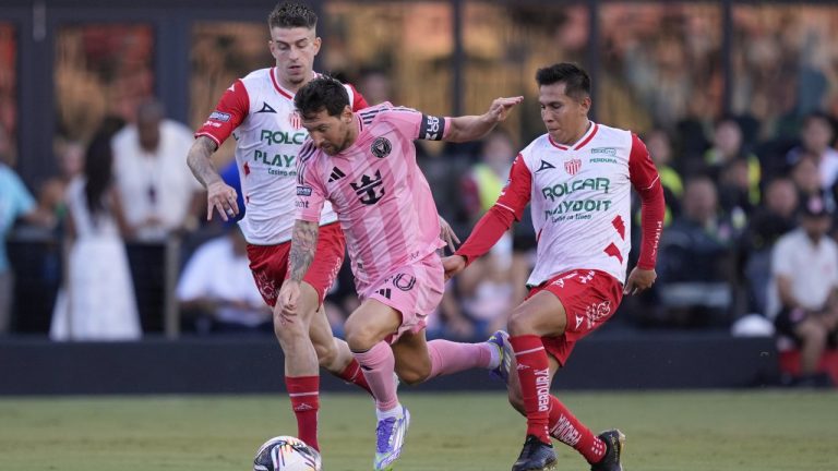 Inter Miami rallies to beat Necaxa on penalty kicks in Leagues Cup after Messi exits with injury