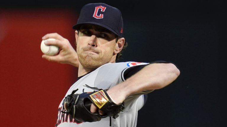 Blue Jays work aggressive trade market in their measured way
