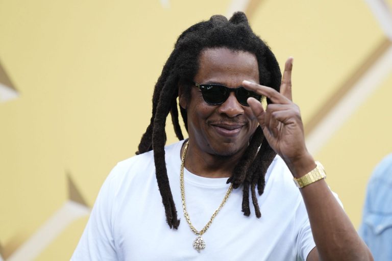 Meek Mill says he respects Jay-Z despite his billionaire status causing differences in their opinions