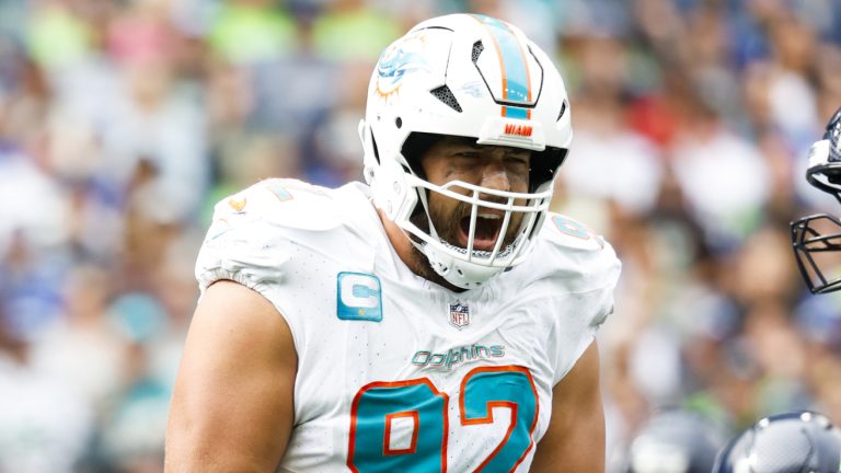 Dolphins lock in defensive standout to long-term extension