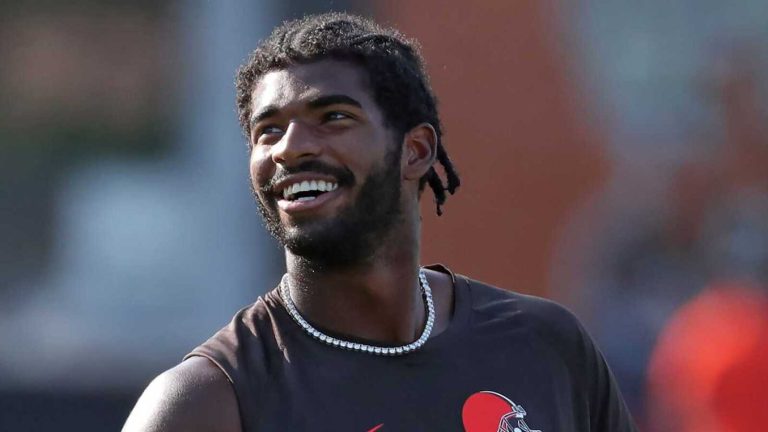 Former NFL exec gives Sanders advice ahead of first pro start