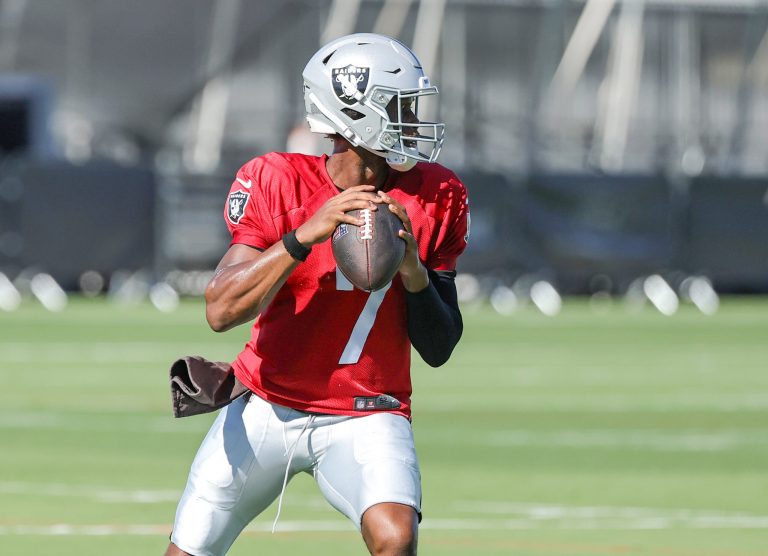 Geno Smith Sends Warning To NFL About Raiders