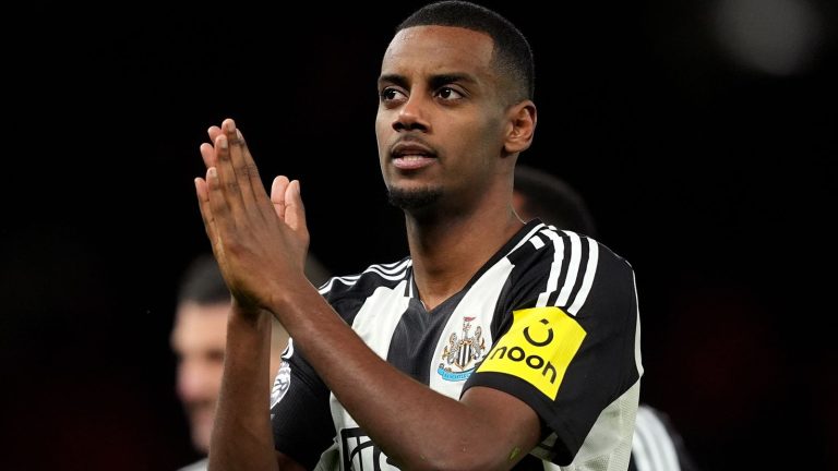 Alexander Isak Liverpool transfer news: Jamie Carragher wants club to sign Newcastle striker but not for £150m | Football News