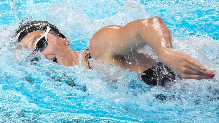 Summer McIntosh captures bronze in 800-metre freestyle at world championship